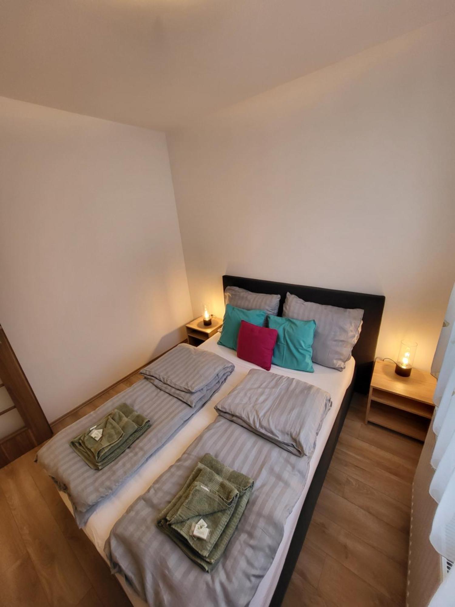 Triangol Apartman: Fuerdo, Belvaros, Egyetem Ráb Exteriér fotografie
