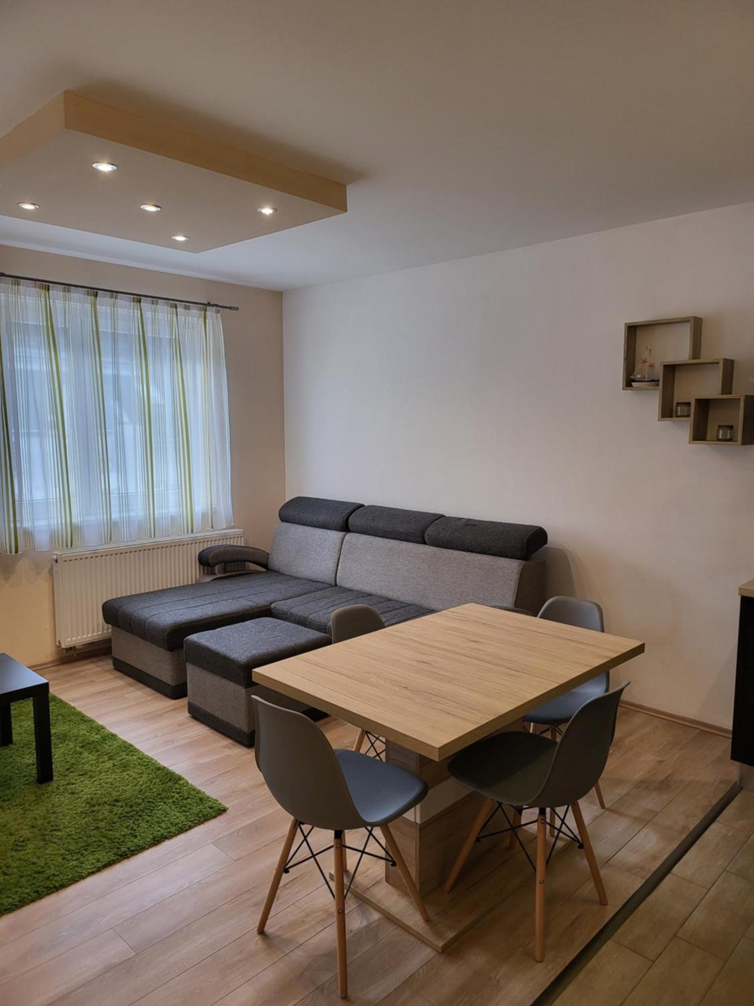 Triangol Apartman: Fuerdo, Belvaros, Egyetem Ráb Exteriér fotografie