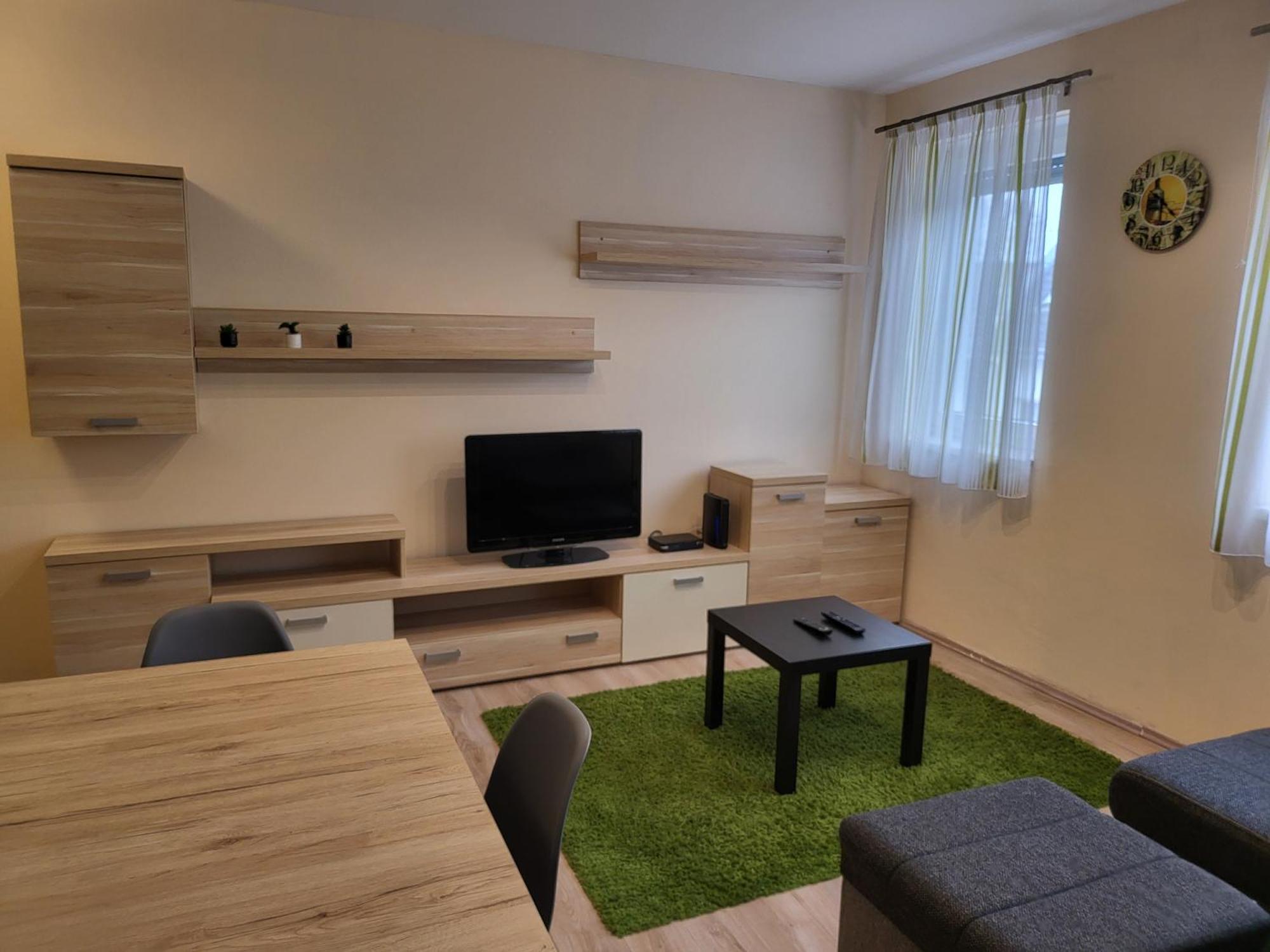 Triangol Apartman: Fuerdo, Belvaros, Egyetem Ráb Exteriér fotografie